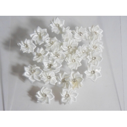 Materiałowe kwiaty z kryształkiem - 50 szt / ok. 2,5 cm